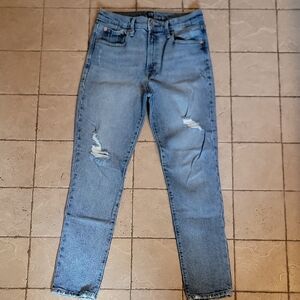 Great Condition GAP True Skinny Distressed Jeans